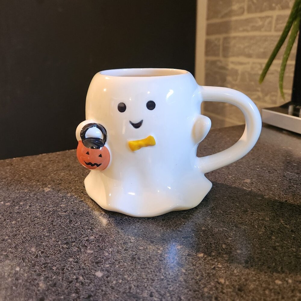 2024 Hyde and Eek Ghost Mug 15.2 oz